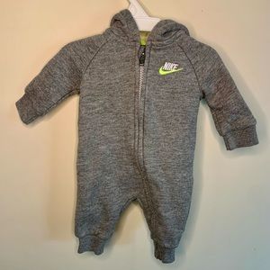 NIKE ACTIVE WEAR FOR NEWBORNS